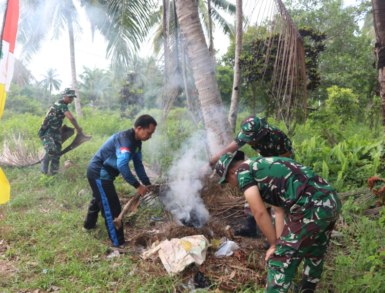 Jaga Kelestarian Desa, Batalyon Komposit 1/Gardapati Gelar Goro di Limau Manis