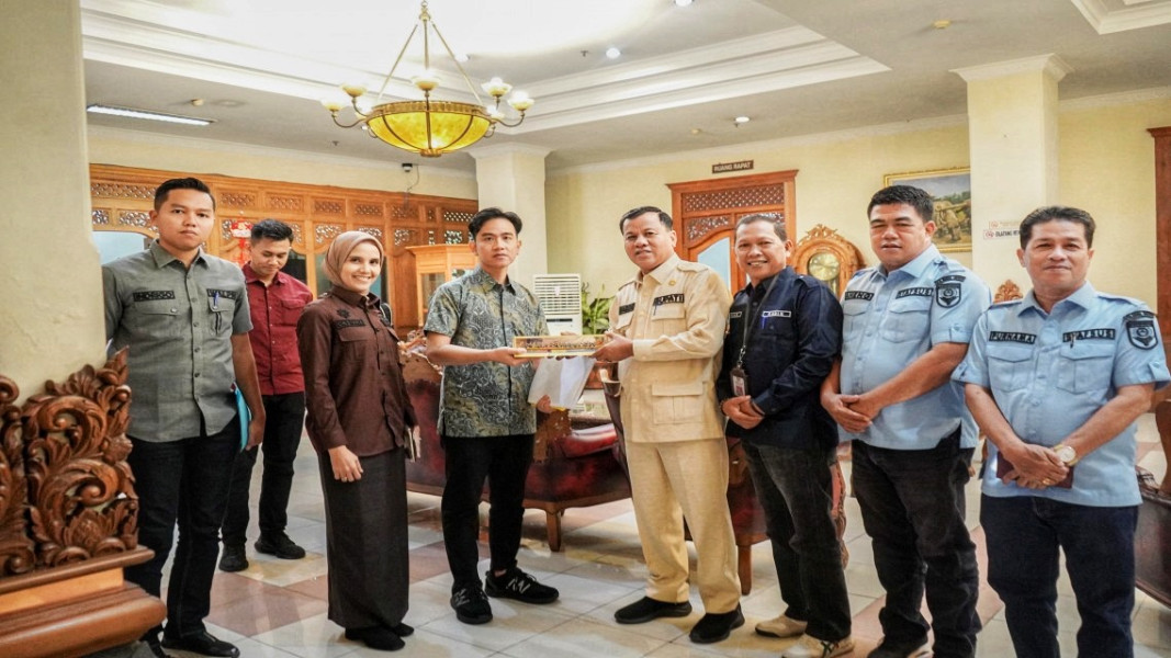 Serius Datangkan Gibran Di Pacu Jalur, Bupati Suhardiman Sambangi Balai Kota Surakarta