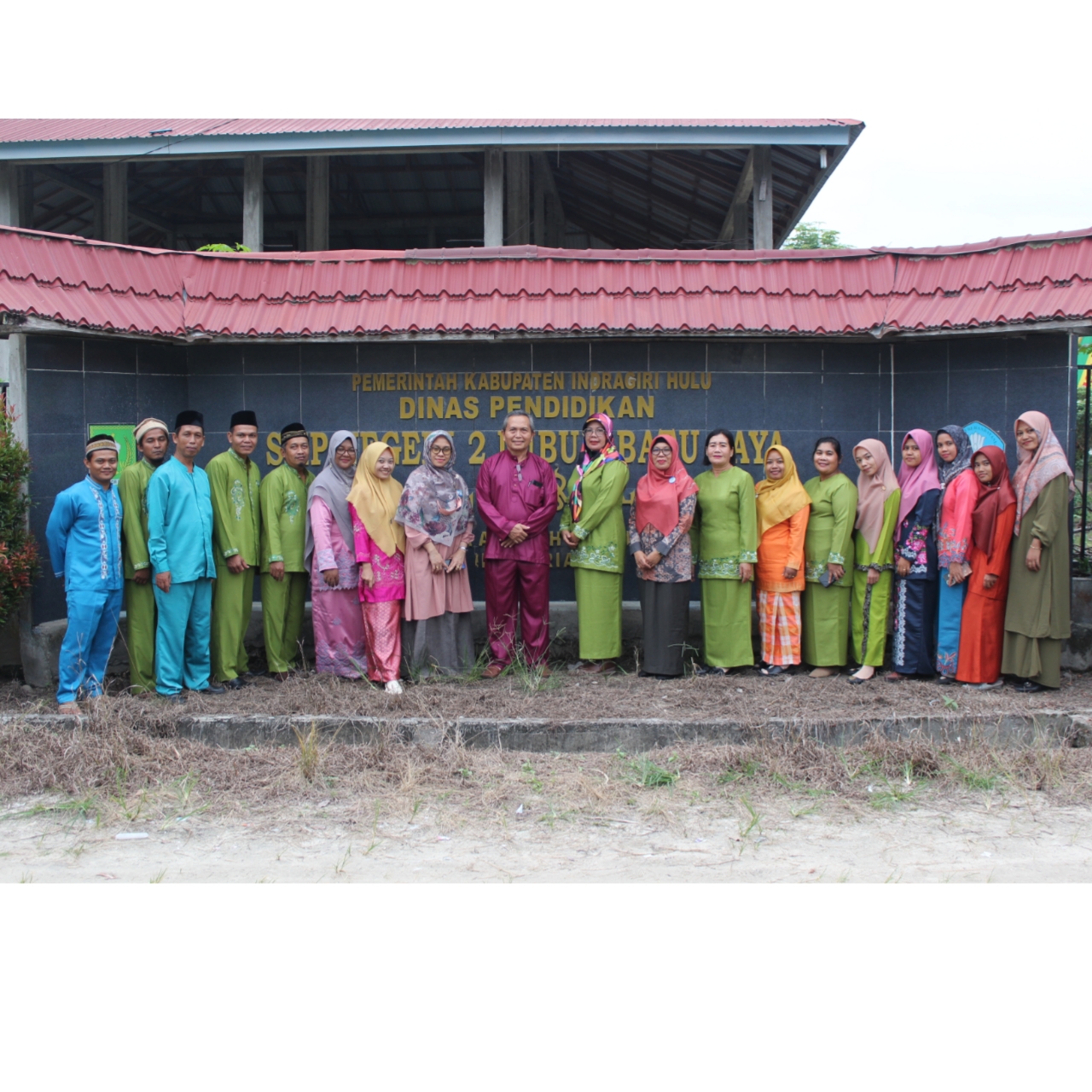 Tim Asesor BAN - S/M, Gelar Visitasi Akreditasi di SMP Negeri 2 Lubuk Batu Jaya Kabupaten Indragiri