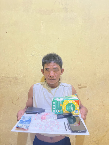 Dipimpin Kapolsek Seberida, Pria Paruh Baya Diborgol, 27 Paket Sabu Disita