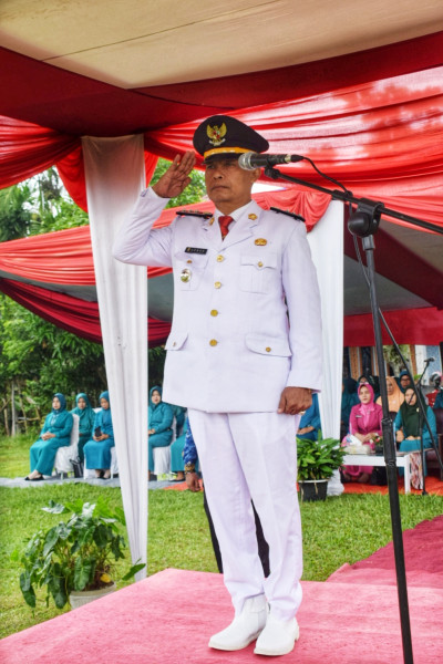 Upacara Pengibaran Bendera HUT RI ke-78 di Kecamatan  Gunung Toar Berlangsung Meriah