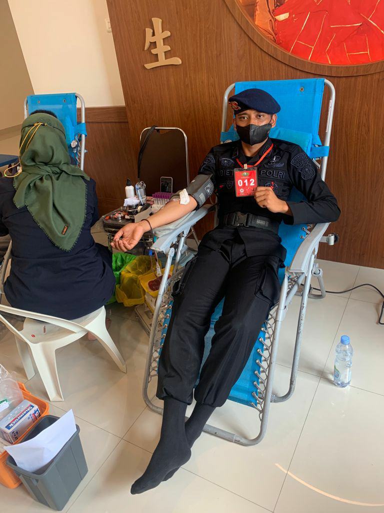 Bakti Sosial Brimob Riau, Ikuti Donor Darah di Yayasan Budha Tzu Chi Indonesia