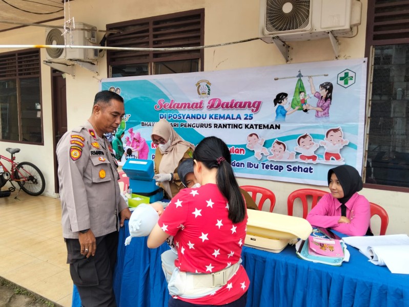 Kapolsek Kateman Laksanakan Cooling System Melalui Sosialisasi Pemilu Damai di Posyandu Kemala Bhayangkari