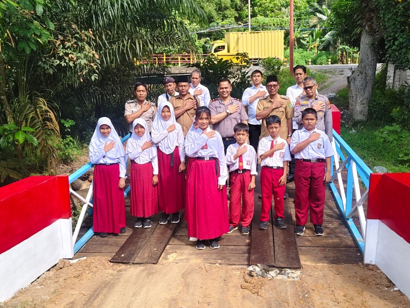 Jembatan Merah Putih Berapit Luar Resmi Digunakan, Akses Warga dan Pelajar Kini Lebih Aman