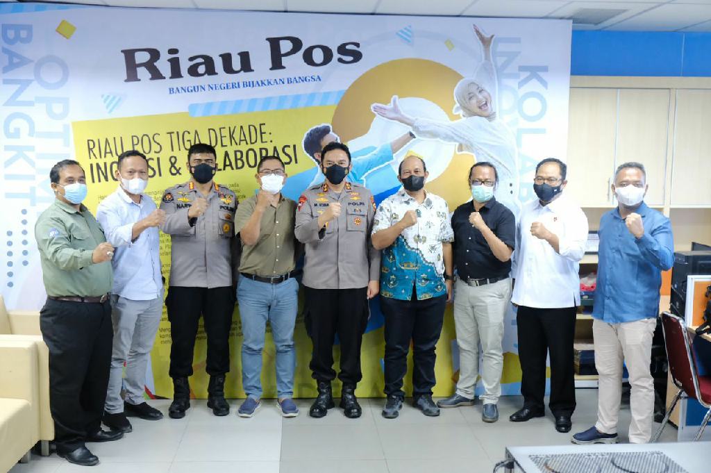 Silaturahmi ke Riau Pos, Kapolda Iqbal: Hubungan Polri dan Media Ibarat Ikan dengan Kolam
