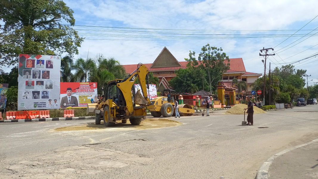 Jelang Pacu Jalur PUPR Gesa Perbaikan Jalan Dalam Kota