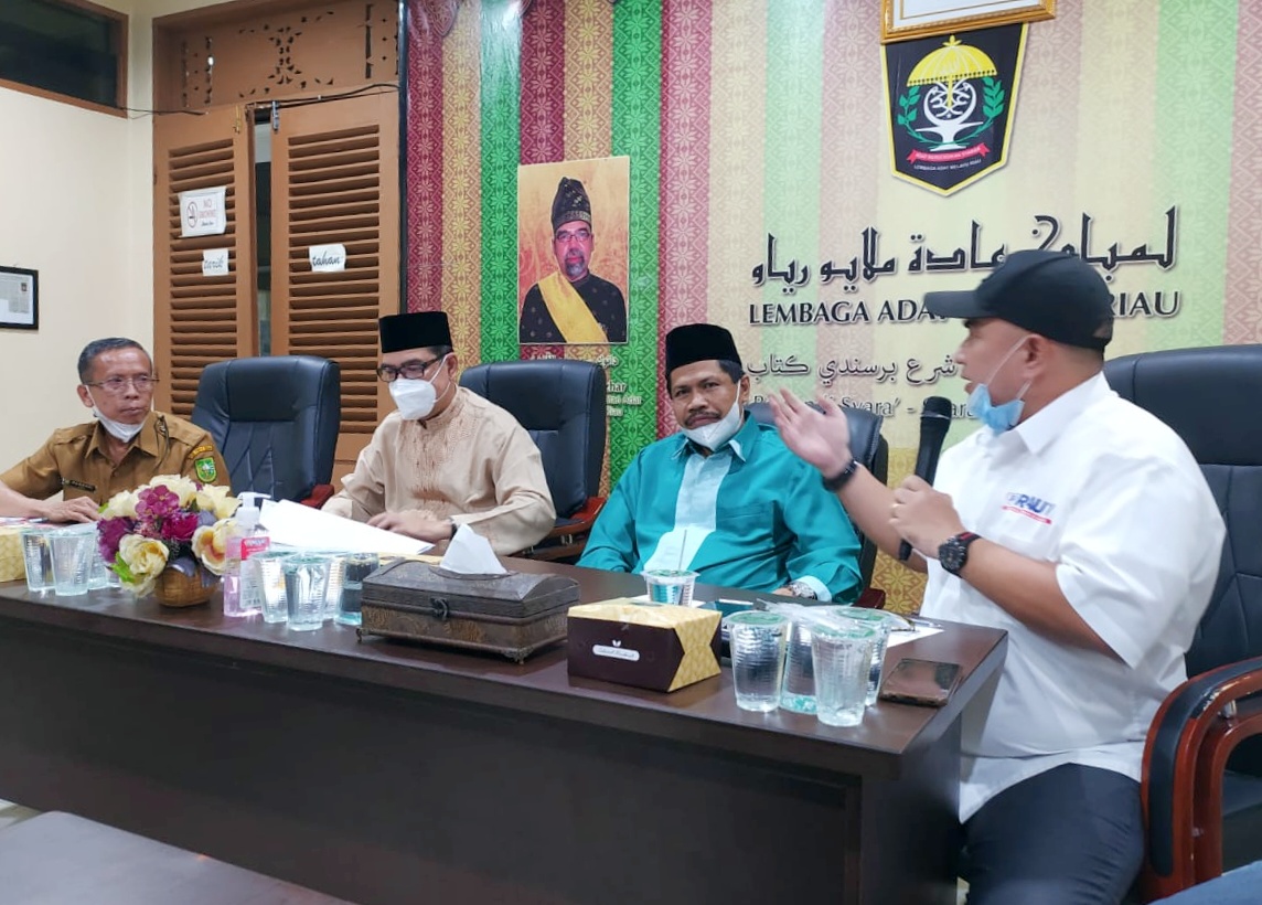 LAM, Dekranasda dan PWI Protes Motif Batik Melayu Riau Dipatenkan Pengusaha Bandung