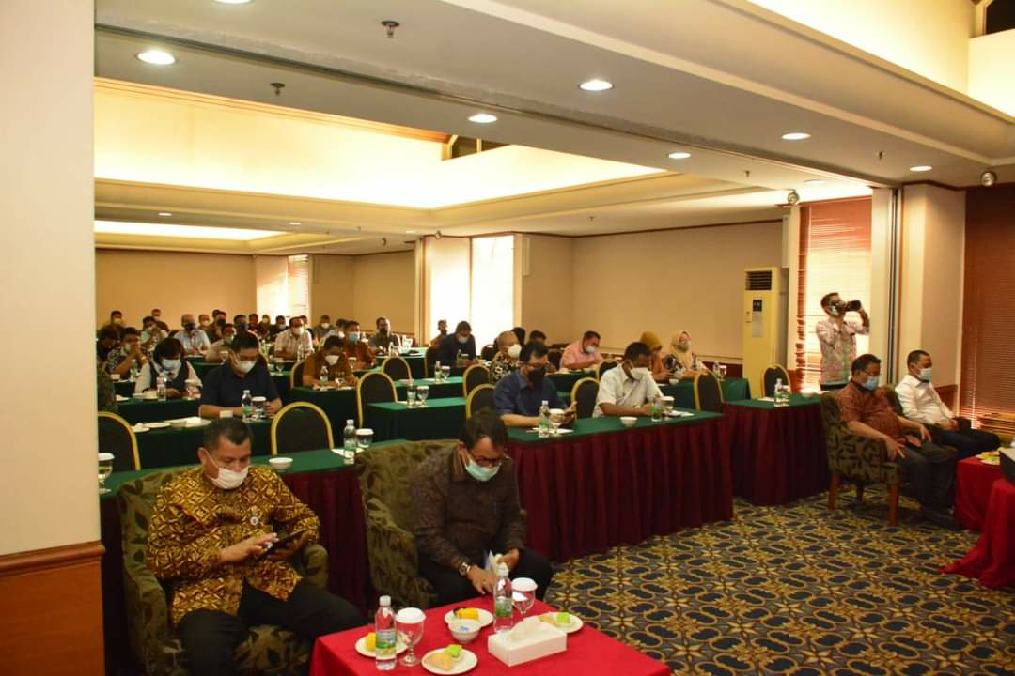 Tingkatkan Sinergi, Bupati Kampar Lakukan Rakor dengan Pelaku Usaha Perkebunan