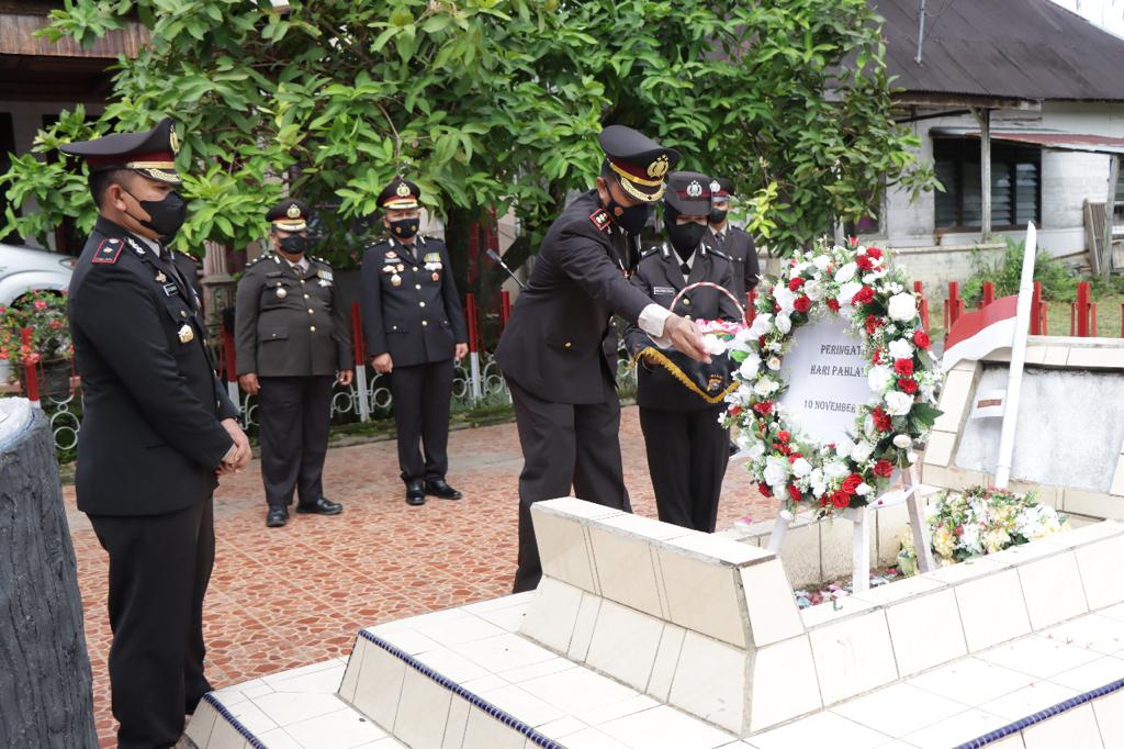 Tabur Bunga Warnai Peringatan Hari Pahlawan Tahun 2022 Oleh Kapolres Kuansing