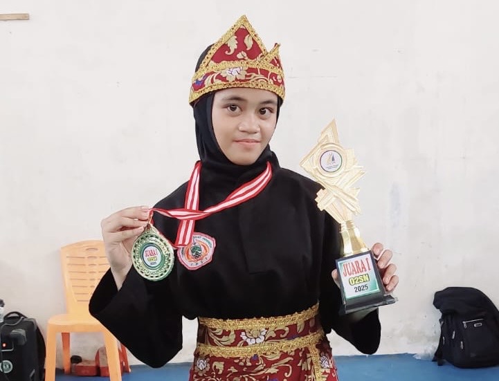 SMP Negeri 1 Rengat Ukir Prestasi, Juara 1 Karate O2SN Tingkat SMP