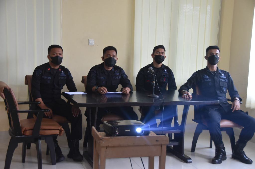 PID Brimob Riau Ikuti Zoom Meeting Media Gathering Humas Korps Brimob Polri Tahun 2022