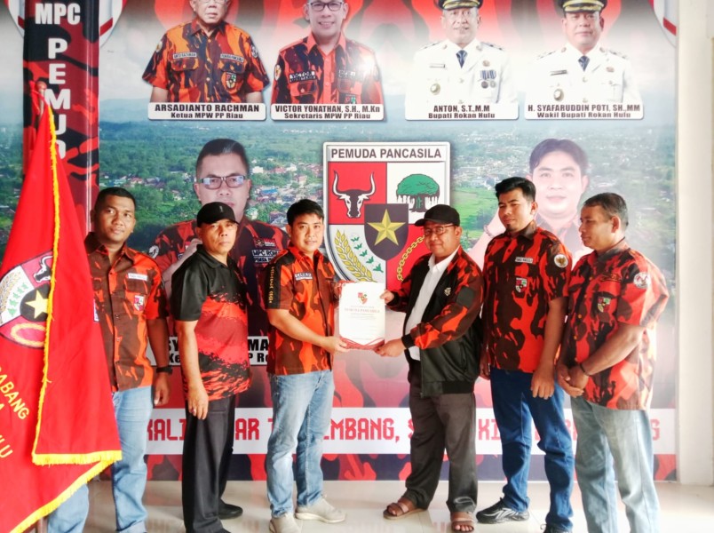 Penguatan Struktur Organisasi, MPC PP Rohul Serahkan SK Karateker ke PAC Kepenuhan Hulu
