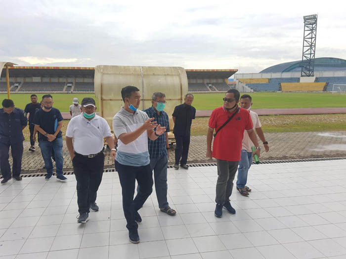 Tinjau Sport Centre Rumbai, Kadispora Riau Boby Rachmat Pastikan Venue Terawat dengan Baik