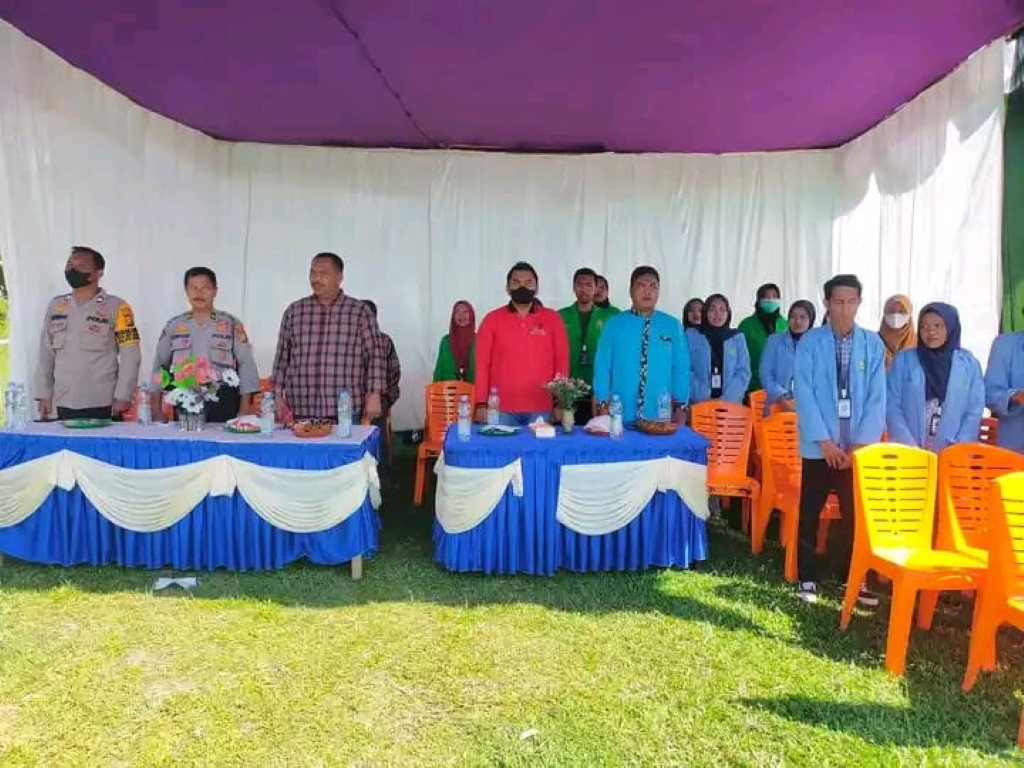 Mahasiswa Kukerta UNRI Berpartisipasi Dalam Lomba Pacu Sampan di Pasir Keranji