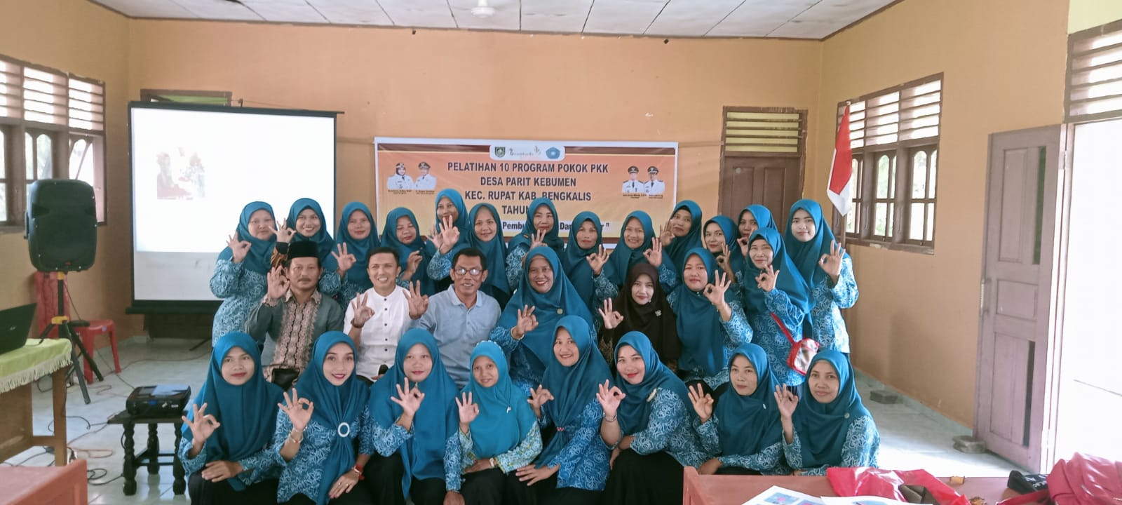 Pemdes Parit Kebumen Gelar Pelatiham10 Program  Pokok PKK   Sumber Dana Bermasa