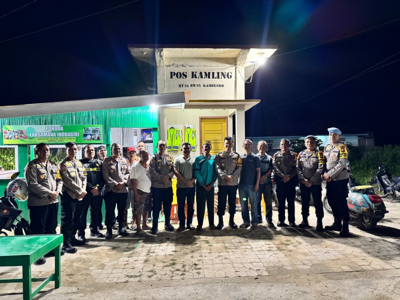 Pastikan Keamanan Nataru dan Hari Libur, Kapolres Inhu Pimpin Patroli Blue Light dan Sambang Pos Satkamling