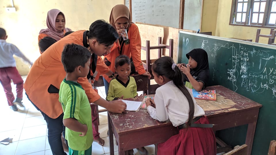 Prihatin Dengan SD Dan SMP Marginal Kuala Lala, Ini Yang Dilakukan Mahasiswa KKN STIE-I