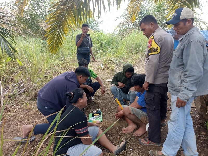 Narkoba di Pedalaman Inhu, Polsek Batang Cenaku Ringkus Pria di Desa Anak Talang