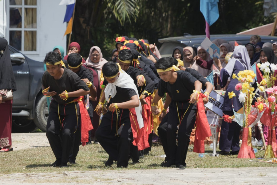 Pawai Budaya Sedot Perhatian Pengunjung, Suhardiman  Jadikan Pacu Jalur Ajang Promosi Daerah