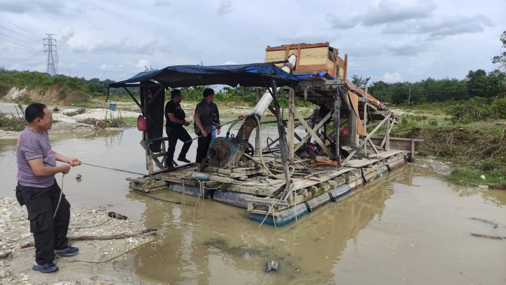 Polsek Kuantan Tengah Berantas PETI Demi Menjaga Kelestarian Alam