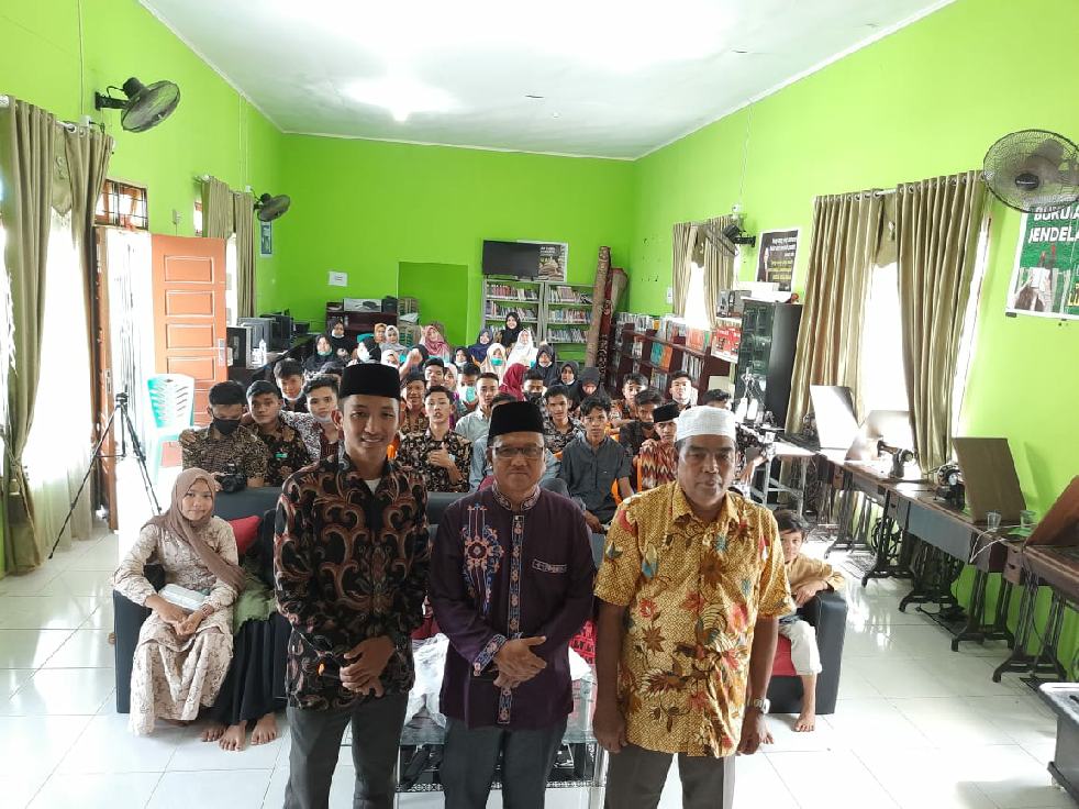 Peringati Hari Jadi ke-1, APD Binuang Gelar Acara di Perpustakaan Desa