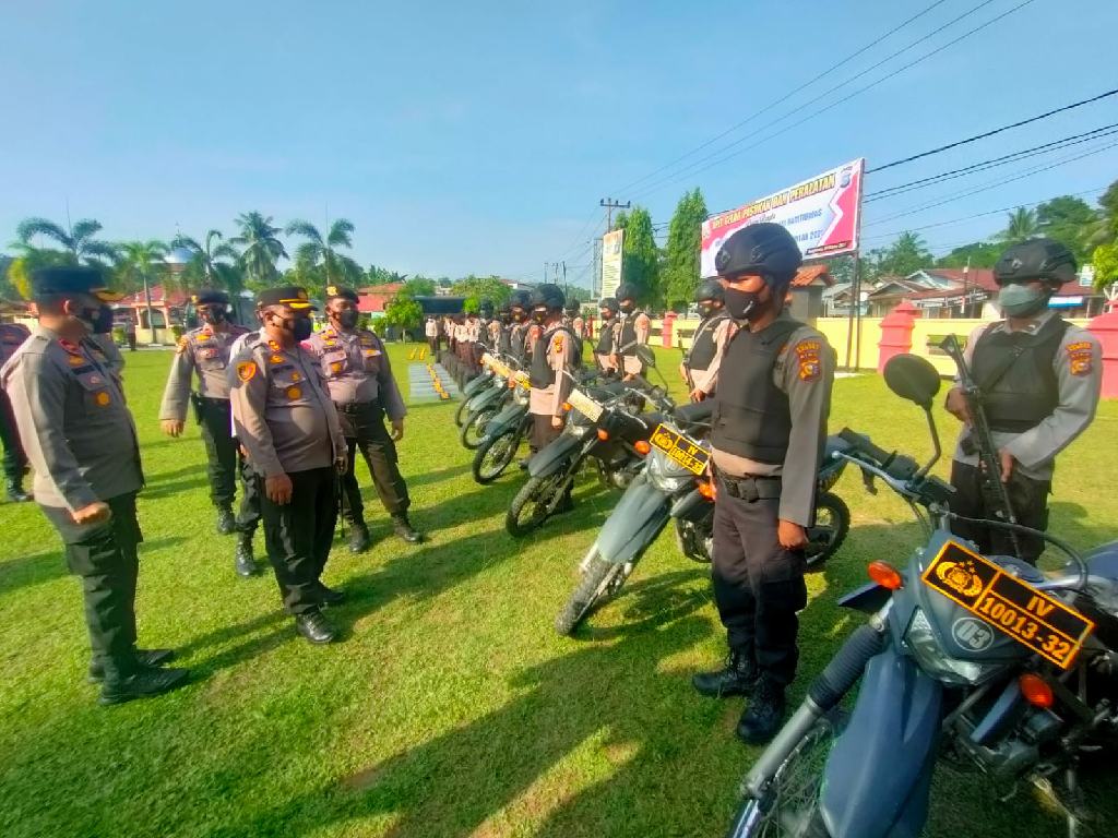 Kapolres Kampar Pimpin Apel Gelar Pasukan dan Peralatan, Kesiapan Pengamanan Pilkades Serentak 2021