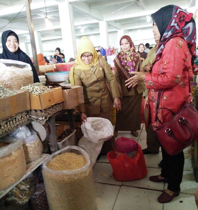 Turun di Pasar Rakyat Rengat, BPOM Temukan 5 Jenis Makanan Pakai Bahan Pengawet