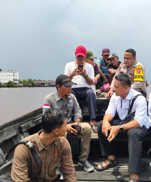 Polsek Kateman Ajak Masyarakat Wujudkan Pilkada Damai, Sambangi Pedesaan di Kecamatan Kateman