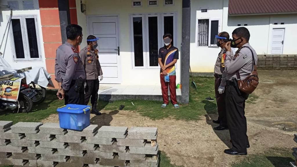 Polres Inhu Salurkan Bantuan Untuk Personel Polri dan Anggota Bhayangkari Terpapar Covid-19