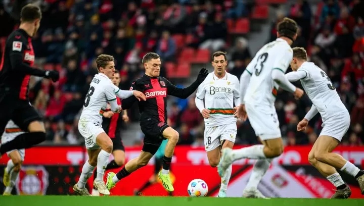 Bayer Leverkusen Diprediksi Juara Bundesliga Bulan Depan