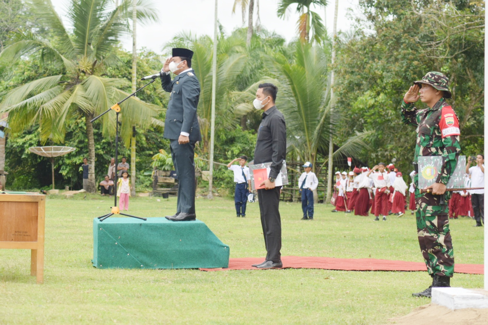 Pembukaan TMMD ke-114 TA 2022 Yang digelar di Lapangan Sepak bola Desa Pulau Panjang Hulu