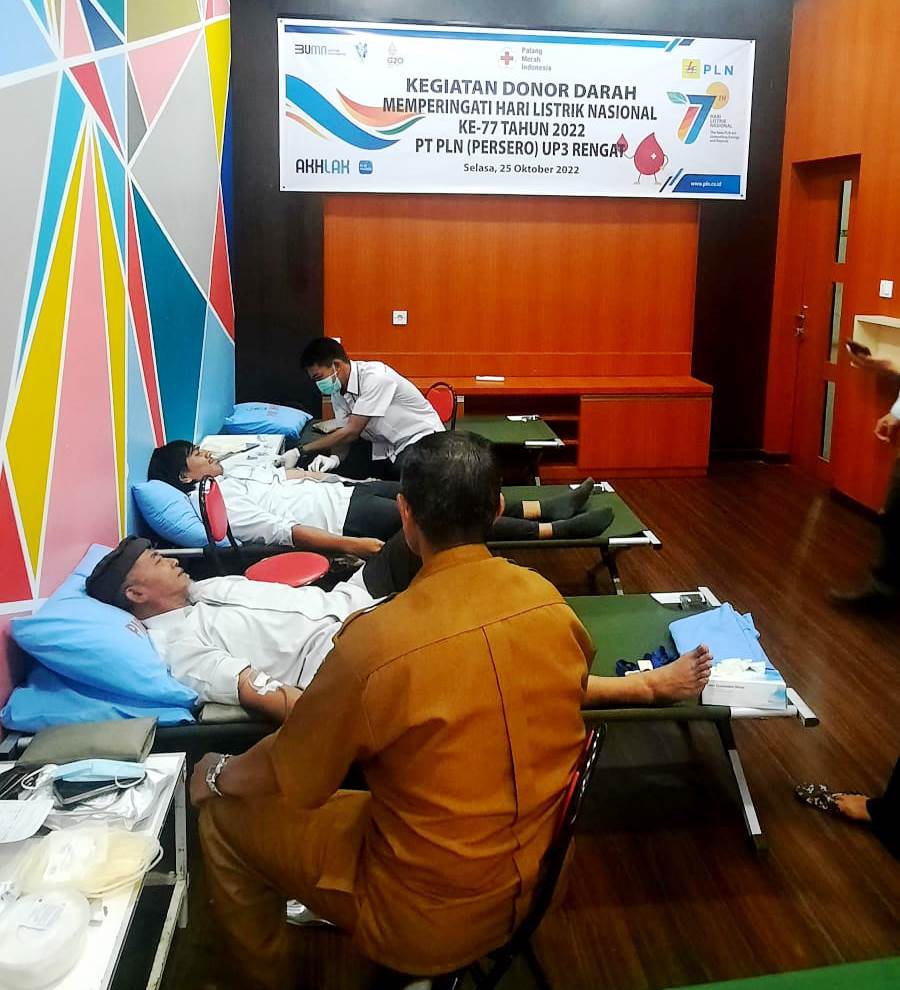 Meriahkan Hari Listrik Nasional ke 77, PLN UP3 Rengat Gelar Kegiatan Donor Darah