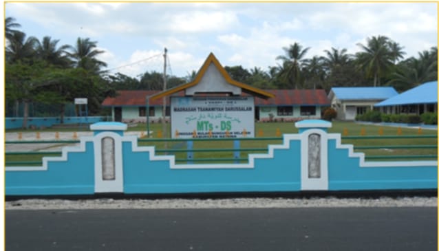 MTs Darussalam Singgang Bulan Merupakan Sekolah yang Membentuk Generasi Berakhlak dan Berprestasi