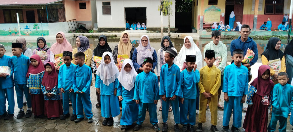 SDN 019 Kampung Dagang Rengat Gelar Santunan Sambut Ramadhan