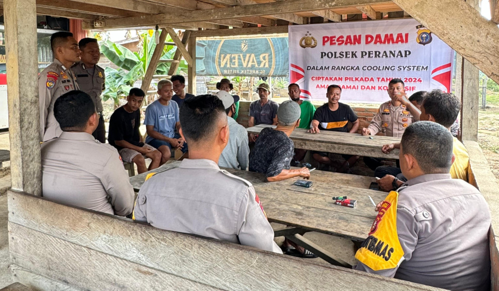 Pesan Damai Pilkada Di Perbatasan, Kapolsek Peranap Patroli Kewilayahan