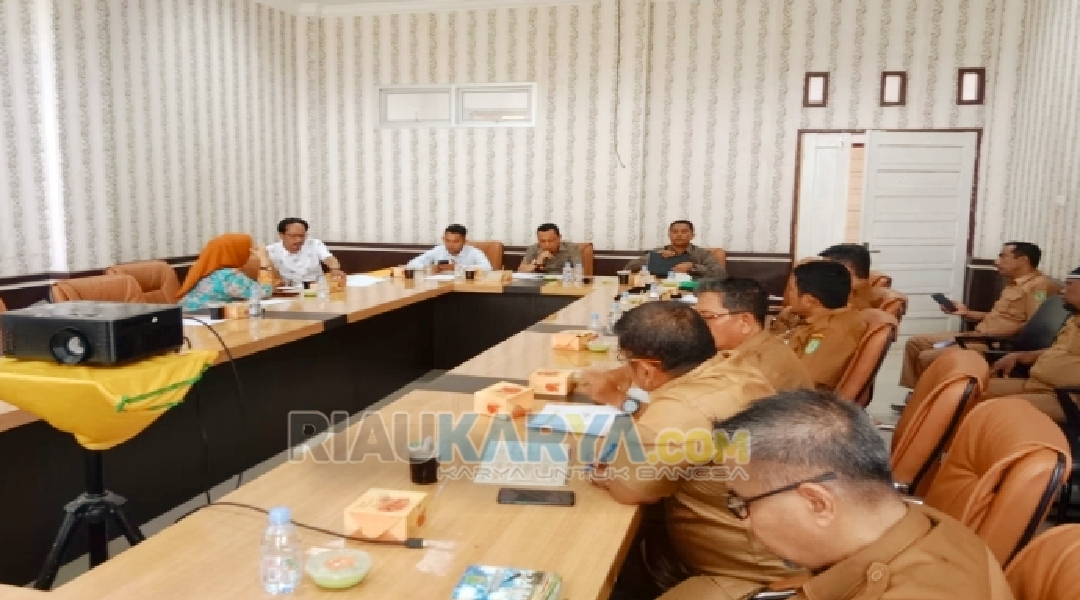 Pansus C DPRD Rohil Gelar Harmonisasi Ranperda Perubahan Status Kepenghuluan Persiapan