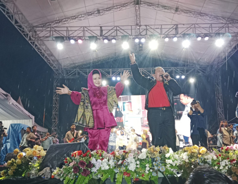 Ribuan Masyarakat Hadiri Malam Puncak HUT Rohul Ke-25