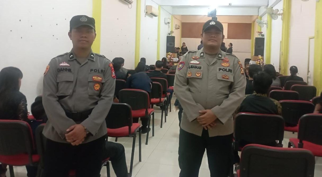 Berikan Rasa Nyaman, Polsek Kateman Lakukan Pengamanan Ibadah Kebaktian Minggu di Rumah Ibadah GPDI