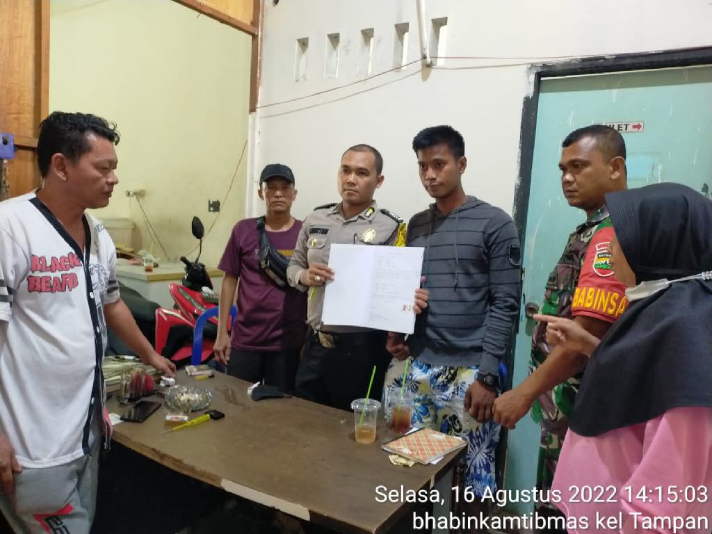 Sinergitas Problem Solving Bhabinkamtibmas dan Babinsa Kelurahan Tampan