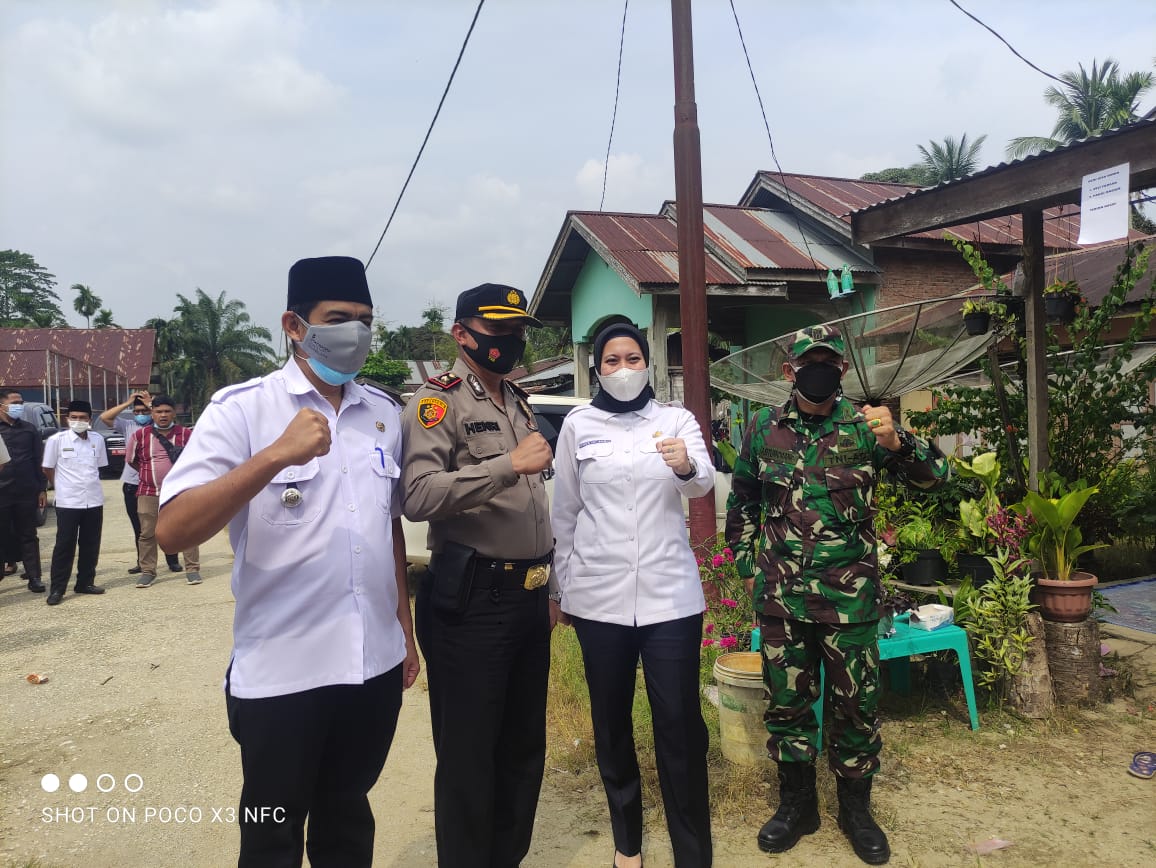 Bupati Inhu, Rezita Meylani Yopi Beri Spirit Untuk Warga Positif Covid-19