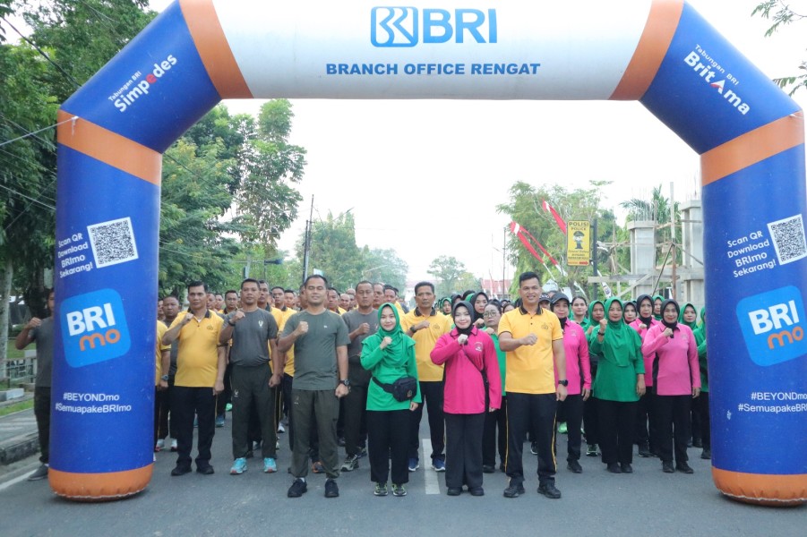 Yuk Intip Keseruan, Jalan Santai dan Senam Bersama TNI-Polri yang Digelar Polres Inhu