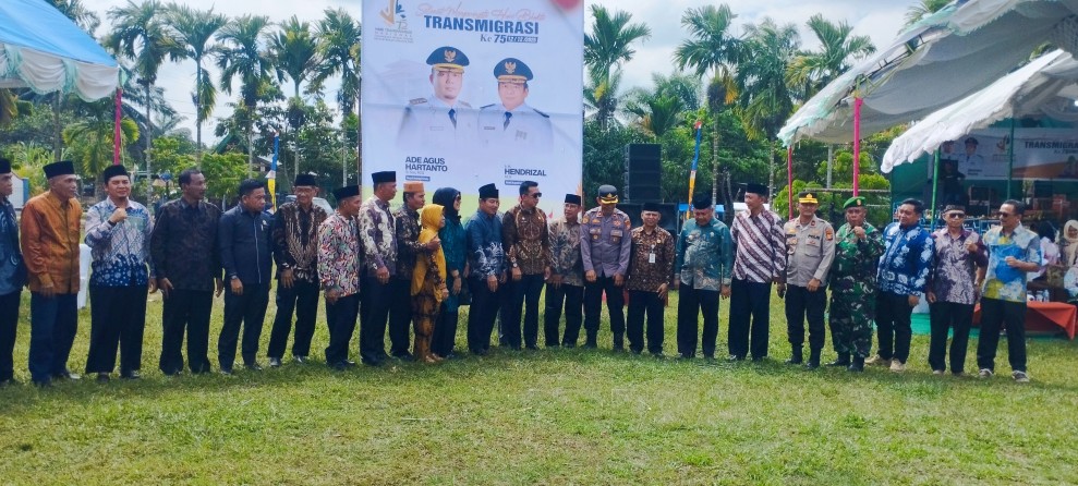 Pemkab Inhu Gelar Upacara Hari Bhakti Transmigrasi ke-75 di Buluh Rampai