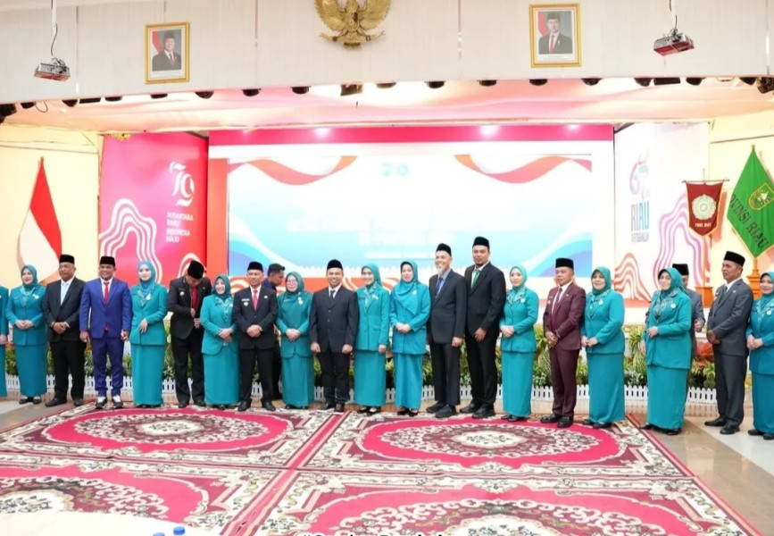 Suci Rahmiani Ade, S.Sos, M.Si Resmi Jabat Ketua TP PKK Kabupaten Inhu 2025-2030