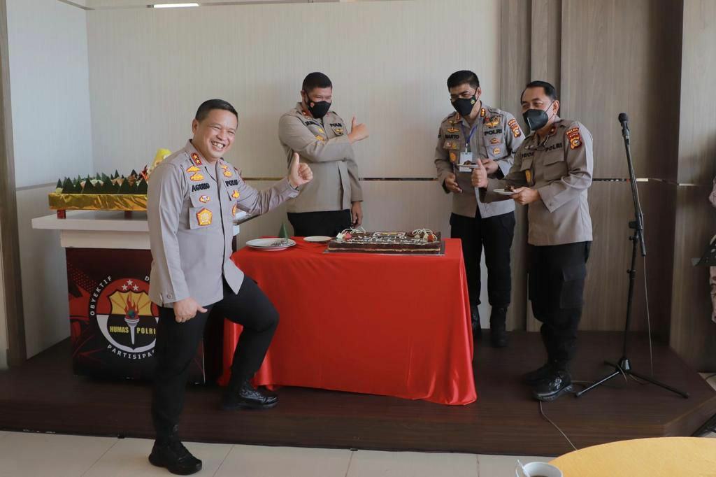 Hadiri HUT Ke-70 Humas Polri, Kapolda Riau: Terus Berkarya dan Tingkatkan Kualitas