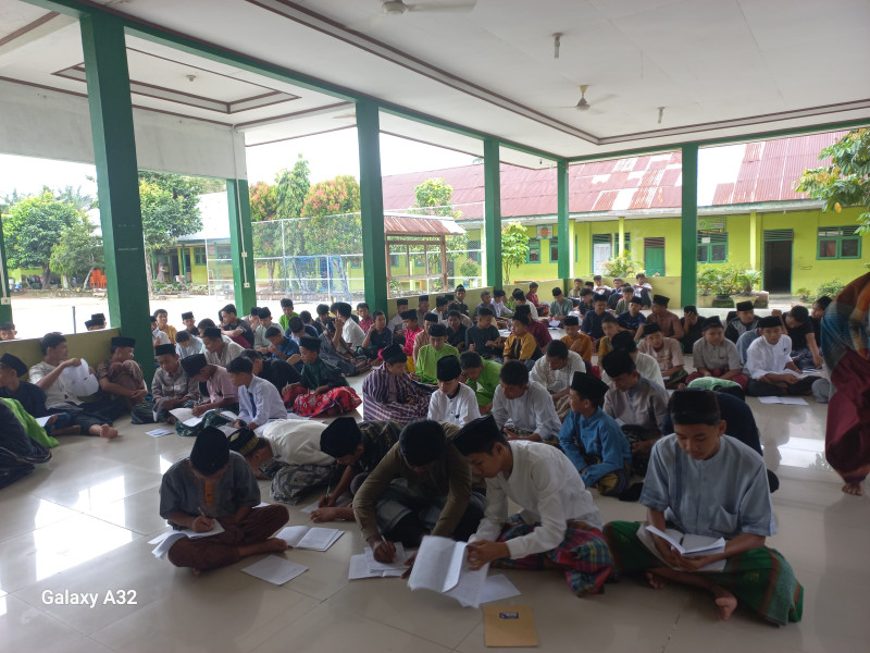 MTs Al-Ihsan Buluh Rampai Gelar Pesantren Kilat Selama 3 Hari