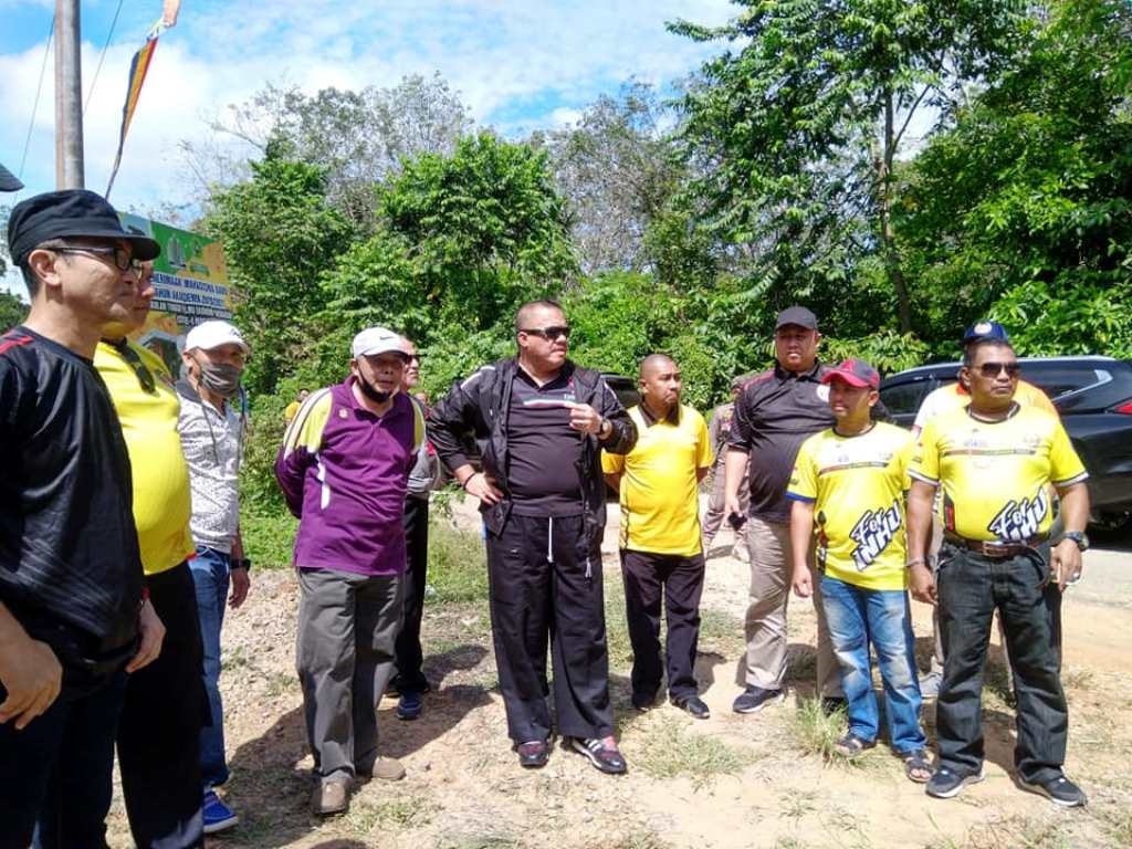 Bupati Inhu Prakarsai Gotong Royong Jalan Elak Dwi Marta Penghubung Kecamatan Peranap-Batang Peranap