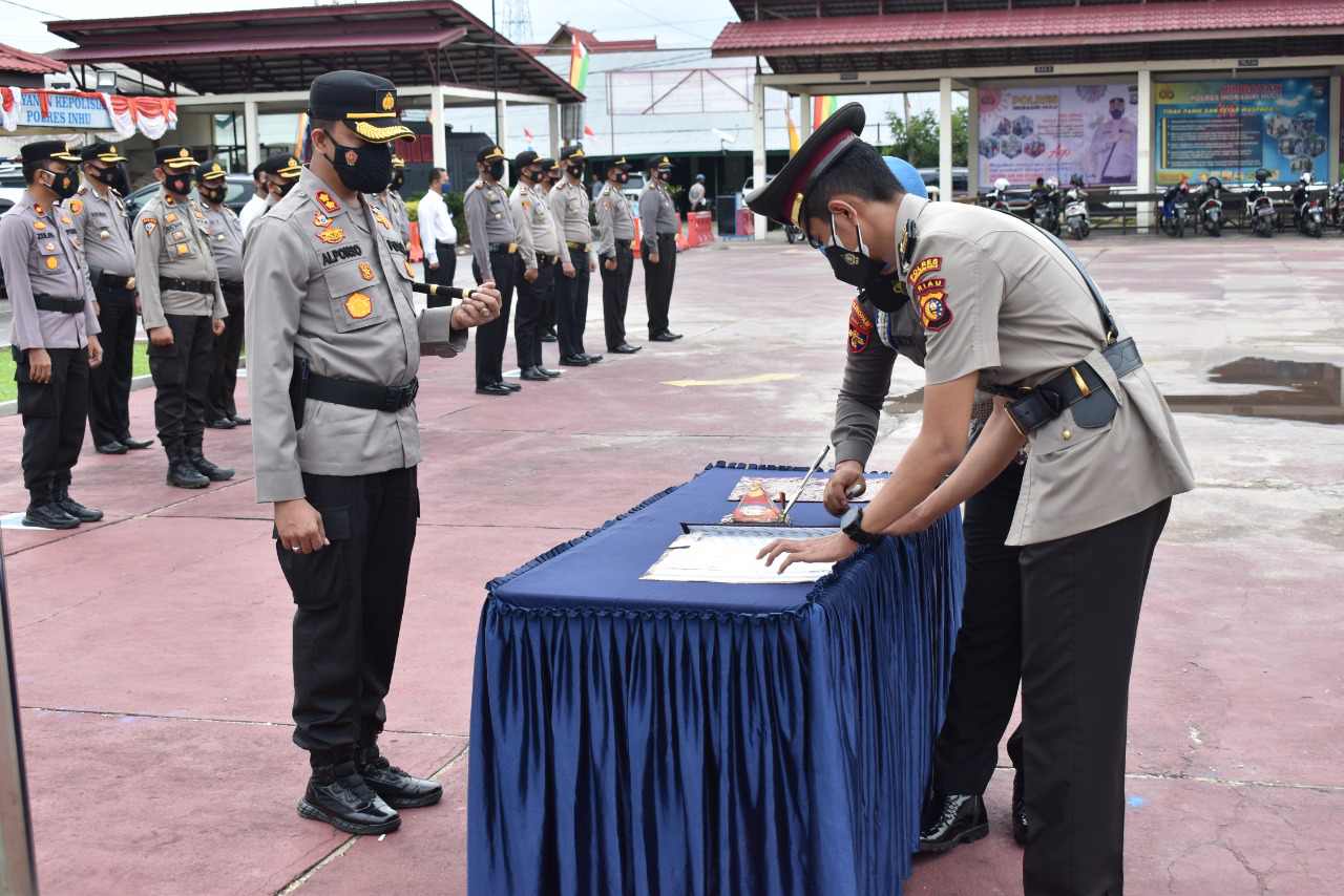 Polres Inhu Gelar Sertijab Kasat Reskrim dan Kapolsek Batang Gansal