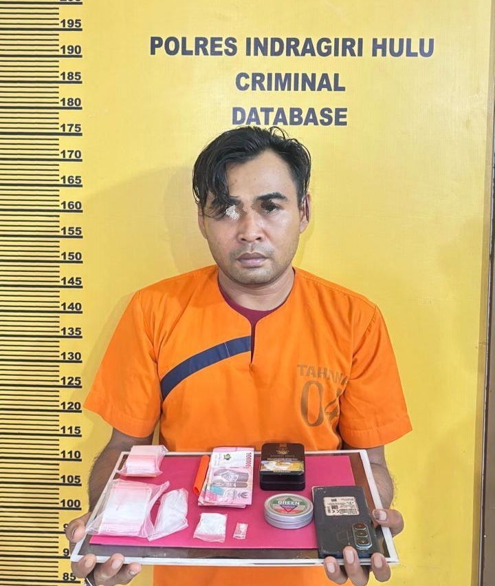 Pengedar Sabu di Kampung Besar Seberang Diciduk Satresnarkoba Polres Inhu, Sejumlah Barang Bukti Disita