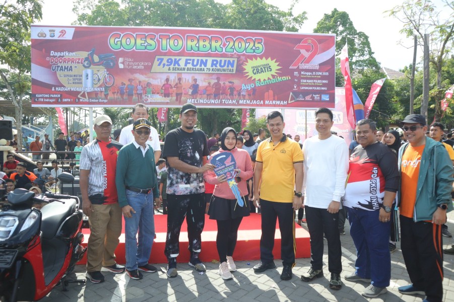 Kisah Haru Widi di Balik Hadiah Sepeda Motor dalam Fun Run RBR 2025 Polres Inhu