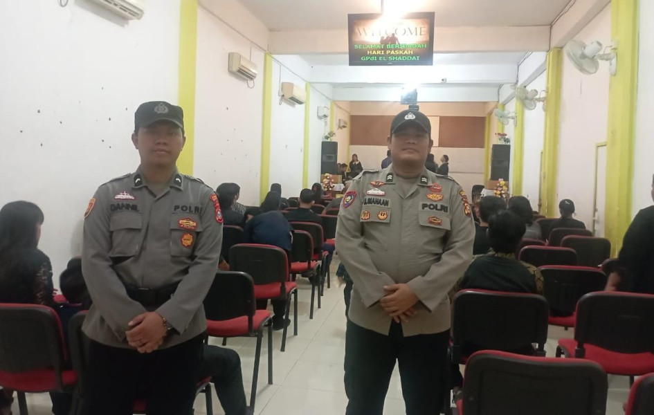 Minggu Kasih, Polsek Kateman Berikan Pengamanan Ibadah Kebaktian Minggu di Gereja El Shadai Sungai Guntung